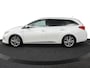 Toyota Auris Touring Sports 1.8 Hybrid Lease Pro | Parkeercamera | Panorama dak |  Keyless entry and start | Stoelverwarming |