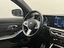 BMW 3-Serie Touring 318i | NL AUTO | NAVI | TREKHAAK | LEDEREN BEKLEDING | CARPLAY |