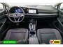 Volkswagen Golf 1.4 eHybrid 204 PK | Camera | Elec. Ergo best. stoel met geheugen en massage | Adap.Cruise, Travelassist, Navigatie, App. connect, IQ Led