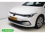 Volkswagen Golf 1.4 eHybrid 204 PK | Camera | Elec. Ergo best. stoel met geheugen en massage | Adap.Cruise, Travelassist, Navigatie, App. connect, IQ Led