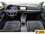 Volkswagen Golf 1.4 eHybrid 204 PK | Camera | Elec. Ergo best. stoel met geheugen en massage | Adap.Cruise, Travelassist, Navigatie, App. connect, IQ Led
