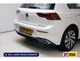 Volkswagen Golf 1.4 eHybrid 204 PK | Camera | Elec. Ergo best. stoel met geheugen en massage | Adap.Cruise, Travelassist, Navigatie, App. connect, IQ Led