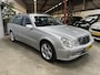 Mercedes-Benz E-klasse Combi 320 Avantgarde // Luchtvering // Leer // massage stoelen // wegklapbare trekhaak