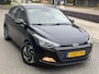 Hyundai i20 1.2 HP i-Motion/ luxe uitvoering/ 5drs/ 1e EIG/ dealeronderhouden/ 1jaar apk/ airco/ EL-ramen/ zeer nette auto.