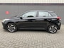 Hyundai i20 1.2 HP i-Motion/ luxe uitvoering/ 5drs/ 1e EIG/ dealeronderhouden/ 1jaar apk/ airco/ EL-ramen/ zeer nette auto.