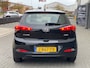 Hyundai i20 1.2 HP i-Motion/ luxe uitvoering/ 5drs/ 1e EIG/ dealeronderhouden/ 1jaar apk/ airco/ EL-ramen/ zeer nette auto.