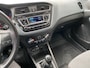 Hyundai i20 1.2 HP i-Motion/ luxe uitvoering/ 5drs/ 1e EIG/ dealeronderhouden/ 1jaar apk/ airco/ EL-ramen/ zeer nette auto.