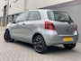 Toyota Yaris 1.0 VVTi +/3drs/ 1e EIG/ dealeronderhouden/ 1jaar apk/ airco/ EL-ramen/ zeer nette auto.