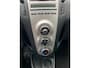 Toyota Yaris 1.0 VVTi +/3drs/ 1e EIG/ dealeronderhouden/ 1jaar apk/ airco/ EL-ramen/ zeer nette auto.