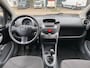 Toyota Aygo 1.0-12V/5drs/ nap/ dealeronderhouden/ 1jaar apk/ airco/ EL-ramen/ zeer nette auto.