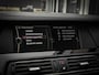 BMW 5-Serie Touring 530d M-Sport | PANO | STOEL VENT. & VERW. | CARBONSCHWARZ | TREKHAAK | HUD | ADAPTIVE CRUISE | FULL OPTION