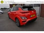 Hyundai Kona 1.0 T-GDI N LINE KEURIGE NETTE STAAT! ORIGINEEL NL! DEALER ONDERHOUDEN! CAMERA STOELKOELING+VERWARMING ALCANTARA/LEDER ANDROID/APPLECARPLAY NAVI AFN.TREKHAAK 18INCH CLIMA CRUISE ENZ...