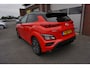 Hyundai Kona 1.0 T-GDI N LINE KEURIGE NETTE STAAT! ORIGINEEL NL! DEALER ONDERHOUDEN! CAMERA STOELKOELING+VERWARMING ALCANTARA/LEDER ANDROID/APPLECARPLAY NAVI AFN.TREKHAAK 18INCH CLIMA CRUISE ENZ...