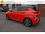 Hyundai Kona 1.0 T-GDI N LINE KEURIGE NETTE STAAT! ORIGINEEL NL! DEALER ONDERHOUDEN! CAMERA STOELKOELING+VERWARMING ALCANTARA/LEDER ANDROID/APPLECARPLAY NAVI AFN.TREKHAAK 18INCH CLIMA CRUISE ENZ...