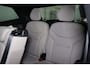 Volvo EX90 Twin Motor Ultra 7p. 111 kWh - Luchtvering - Panoramadak - Pilot Assist Pack - 360º Camera - Bose Audio - Verwarmde voorstoelen, stuur & achterbank - Parkeersensoren voor & achter - Head up display - Extra getint glas - 21" Wielen