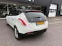 Lancia Delta 1.4 M.AIR PLATINO Panorama Dak Parkeerhulp superdikke auto