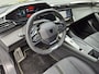 Peugeot 308 Hybrid GT Automaat / Fabrieksgarantie tot 28-3-2027 / 360 Graden Camera / Apple Carplay & Android Auto / Adaptief Cruise Control / Climate Control / Navigatie /