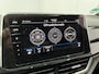 Volkswagen T-Roc 2.0 TSI 4Motion R / AUTOMAAT/ 300 PK/ AKRAPOVIC/ PANO/ CAMERA/ PARK. SENSOREN/ DCC/ IQ. LIGHT/ STOEL-STUURVERWARM./ KEYLESS/ ADAPT. CRUISE/ APP CONNECT/ NAVI/ CLIMA/ DAB/ 19" LMV