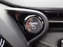 Lexus LBX Business Line Bi-Tone 2WD | Dodehoek detectie | Stuur- & Stoelverwarming | Navigatie | Parkeersensoren