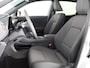 Lexus LBX Business Line Bi-Tone 2WD | Dodehoek detectie | Stuur- & Stoelverwarming | Navigatie | Parkeersensoren
