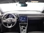 Lexus LBX Business Line Bi-Tone 2WD | Dodehoek detectie | Stuur- & Stoelverwarming | Navigatie | Parkeersensoren