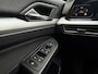 Volkswagen Golf Variant 1.0 eTSI Life*Automaat*CAMERA*PARK SENSOREN*APPLE CARPLAY*CRUISE*ISO FIX