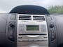 Toyota Yaris 1.3 16V VVT-I 5DR Sol | Airco | Trekhaak | pdc | Lederen bekleding | NAP | Rijklaar prijs!