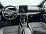 Toyota Yaris 1.5 Hybrid Executive | Panoramadak | Dodehoek detectie | Navigatie | Stoelverwarming | Stuurwiel verwarmd | Parkeersensoren voor/achter | Apple Carplay / Android Auto | 17 inch