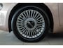 Fiat 500 Urban 42 kWh | Camera | Stoel & Stuurverwarming | Climate Controle | Parkeersensoren | Dodehoek Detectie | Lichtmetalen velgen |