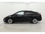 Toyota Prius 1.8 First Edition | Navigatie | Head-up display | Dodehoek detectie | Stoelverwarming | Keyless | 17 inch