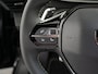 Peugeot 208 GT | Adaptieve cruise control met Stop&Go functie | Armsteunen op de voorportieren bekleed met kunstleder met groen sierstiksel (GT-Line) | Climate Control