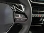 Peugeot 208 GT | Adaptieve cruise control met Stop&Go functie | Armsteunen op de voorportieren bekleed met kunstleder met groen sierstiksel (GT-Line) | Climate Control