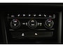 Volkswagen Touran 1.2 TSI CONNECTED SERIES ECC/CRUISE/NAV/CAMERA/REGEN.SENS/PARK.SENS/ALCANTARA/TREKHAAK