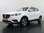 MG ZS MG EV Luxury 45kWh Leer+elektr. Pano-dak Adaptive-Cr. Camera Navi Airco Apple Carplay Android Auto Stoelverwarming Lmv 17" DAB+ MG Pilot Lane Assist Bluetooth Led 1e Eigenaar Origineel Nederlandse Auto