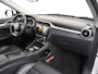 MG ZS MG EV Luxury 45kWh Leer+elektr. Pano-dak Adaptive-Cr. Camera Navi Airco Apple Carplay Android Auto Stoelverwarming Lmv 17" DAB+ MG Pilot Lane Assist Bluetooth Led 1e Eigenaar Origineel Nederlandse Auto
