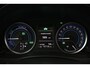 Toyota Auris Touring Sports 1.8 Hybrid Lease+ | Panoramadak | Trekhaak | Navigatie | Keyless | Stoelverwarming | Cruise Control | Clima | Parkeersensoren voor/achter | Camera | 16 inch | Bi-xenon | Bluetooth