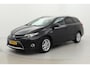Toyota Auris Touring Sports 1.8 Hybrid Lease+ | Panoramadak | Trekhaak | Navigatie | Keyless | Stoelverwarming | Cruise Control | Clima | Parkeersensoren voor/achter | Camera | 16 inch | Bi-xenon | Bluetooth