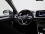 Volkswagen T-Roc 1.0 TSI Life Edition | 115 PK | 17 inch velgen | Parkeersensoren | Navigatie | Stoelverwarming | Keyless entry/start |