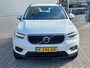 Volvo XC40 T2 129pk Momentum Core | Climate control | Navigatie | Trekhaak (1600kg) | Camera | Apple + Android
