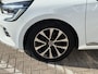 Renault Clio 1.0 TCe Intens | NAP | Navigatie groot | Achteruitrijcamera | Climate Control | Key-less | Cruise Control | LED | DAB | Lichtmetaal |