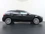 Mercedes-Benz A-klasse 250 e Star Edition AMG Line Plus | Panorama - Schuifdak | Head-Up Display | Trekhaak Wegklapbaar | Multibeam Led | Distronic Cruise Control | 360° Camera | Sfeerverlichting