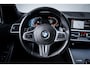 BMW 3-Serie 320i M-Performance I Schuifdak I Leder I BTW I HuD I 19'' I Sfeerverlichting I Org.NL I Dealer-onderhouden I NAP