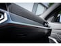 BMW 3-Serie 320i M-Performance I Schuifdak I Leder I BTW I HuD I 19'' I Sfeerverlichting I Org.NL I Dealer-onderhouden I NAP
