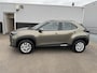 Toyota Yaris Cross 1.5 Hybrid Active Nederlandse auto, Apple CarPlay/Android Auto, Adaptieve cruise control, achteruitrij camera, Metallic lak, LM velgen