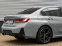 BMW 3-Serie 320i M-Sport - Active Cruise Control - Stoelverwarming - Camera - Hifi