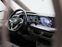 Volkswagen Multivan 1.4 eHybrid L2 Life Edition 150 PK | Airco | 7 Zits | Camera | Trekhaak | Privacy glas | Navigatie | Vierseizoen banden | Cruise Control |