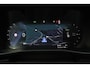 Volvo EC40 Single Motor Extended Range Ultra Black Ed. 82 kWh | Direct beschikbaar | Onyx Black Metallic | Harman Kardon audio | 360° camera | Elek. Bed. voorstoel met Memory | Verwarmbare voorstoelen | Verwarmbaar stuurwiel | Glazen dak |