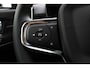 Volvo EC40 Single Motor Extended Range Ultra Black Ed. 82 kWh | Direct beschikbaar | Onyx Black Metallic | Harman Kardon audio | 360° camera | Elek. Bed. voorstoel met Memory | Verwarmbare voorstoelen | Verwarmbaar stuurwiel | Glazen dak |