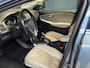 Volvo V40 1.6 T4 Summum |CAMERA|CRUISE|LEER|NAVISTOELVERWARMING