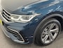 Volkswagen Tiguan 1.4 TSI eHybrid 245pk DSG R-Line Platinum Panoramadak Trekhaak Navigatie Apple Carplay/Android Auto Camera Parkeersensoren Adaptive Cruise Control Matrix Ledverlichting Stoel- en stuurverwarming Climate Control
